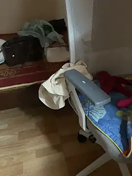 Mina048 webcam