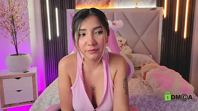 Happy_tits webcam