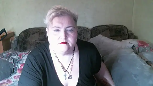 Lana555 live cam on StripChat