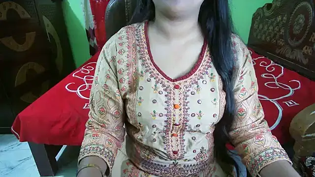 BengaliQueenStar webcam