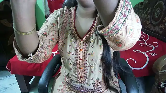 bengaliqueenstar - BengaliQueenStar's free webcam - UK Sex Cams