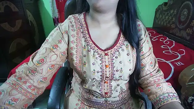 BengaliQueenStar webcam