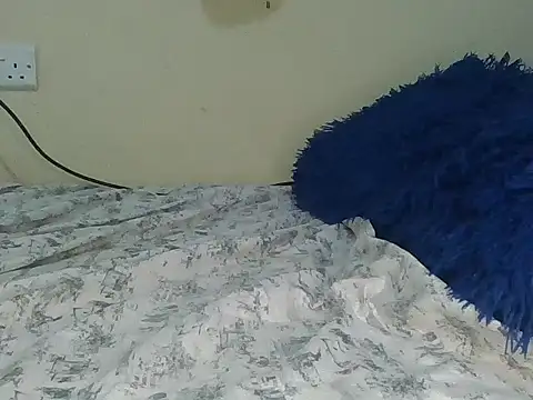 Midnight_doll01 live cam on StripChat