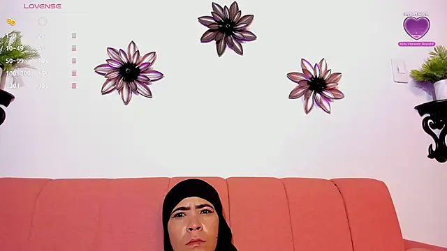 Dounia_nagi webcam