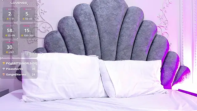 Emily-Cooper- webcam