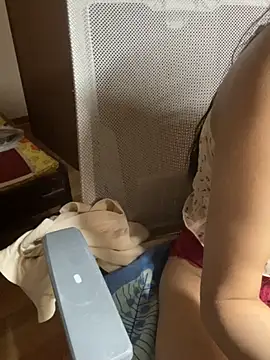 Mina048 live cam on StripChat
