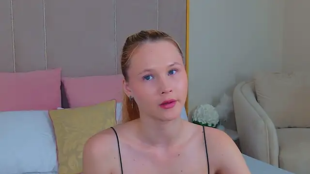 AmeliRoyse webcam