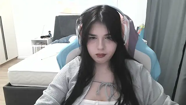LunarMia webcam