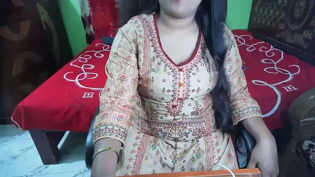 BengaliQueenStar webcam