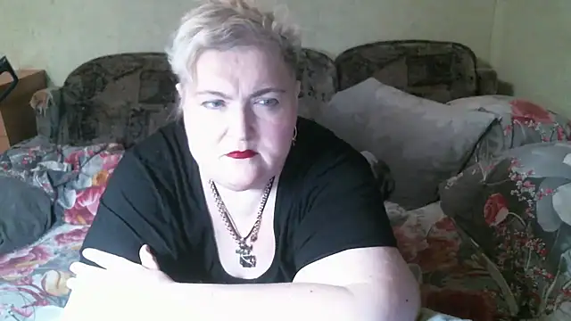 Lana555 live cam on StripChat