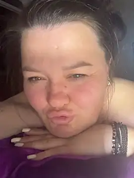 SunnyLeila2101 webcam