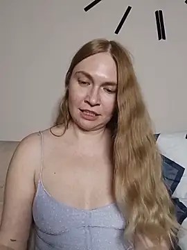 KisaVixen live cam on StripChat