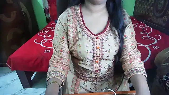 BengaliQueenStar webcam