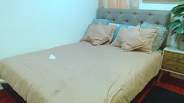 sasi_luna webcam