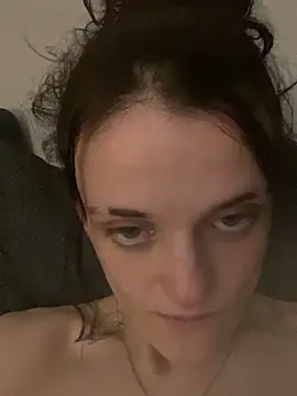 LeonieClairee webcam