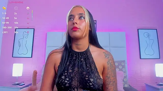 charlotte_kisss webcam