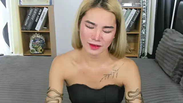 hotjessieempress (T young) - Expect the unexpected!