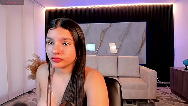 zoe_linss webcam