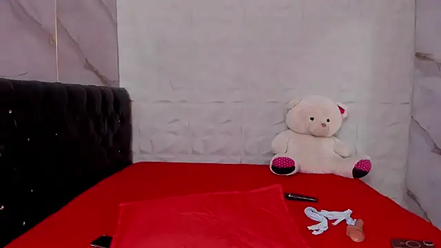rosalia-04 - Rosalia-04's free webcam - UK Sex Cams