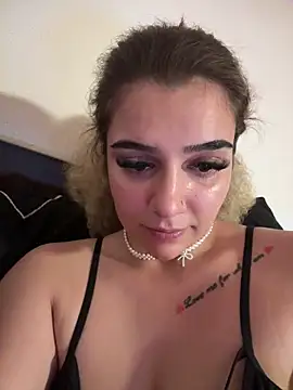 _jessika13_ - _Jessika13_'s free webcam - UK Sex Cams