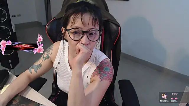 pink-2022 webcam
