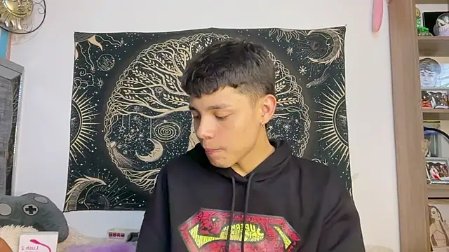 Bldavioro45 - Male webcam sex chat