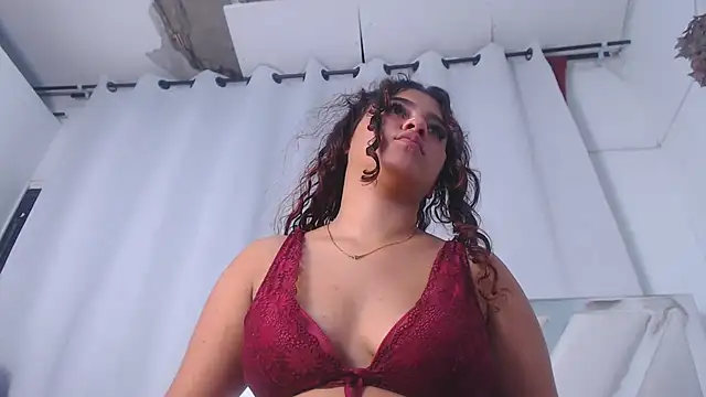 AlannaHarper webcam