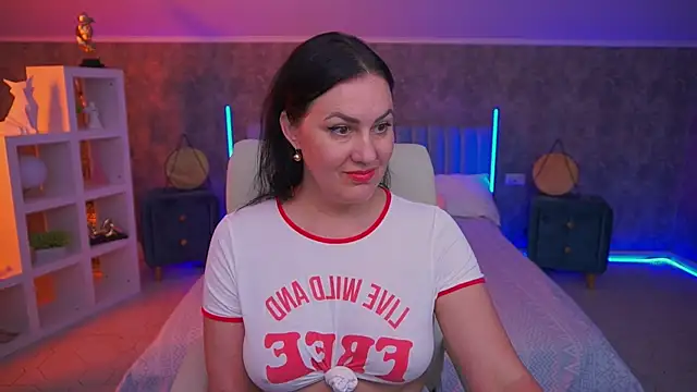 VelvetLuck webcam