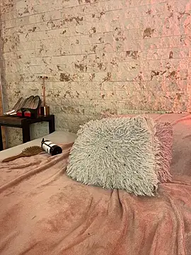 pamela_west (F young) - Show blowjob😈