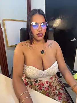 Jeen_Taylor webcam