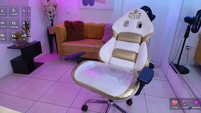 Baby_curly webcam