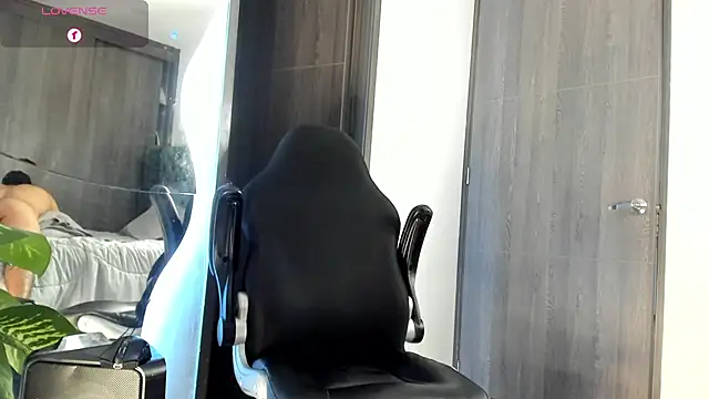 Dimitri_Bass webcam