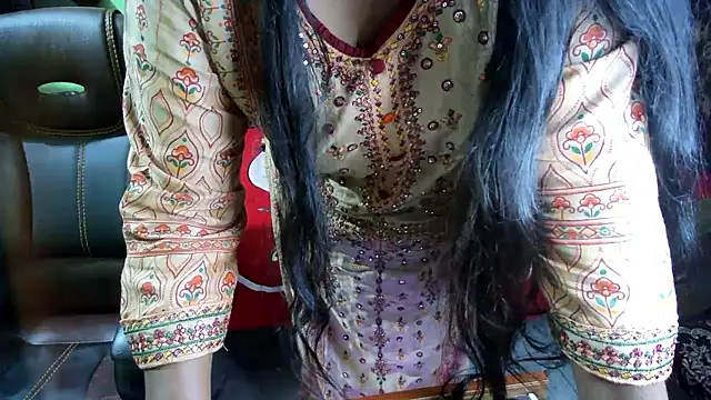 BengaliQueenStar webcam