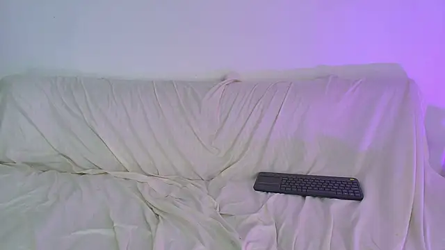 Nikki__uwu webcam