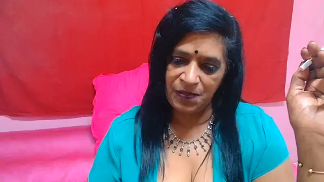 INDIANFUSION live cam on StripChat
