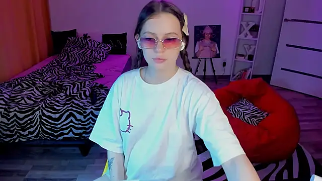 VibeRoxy webcam