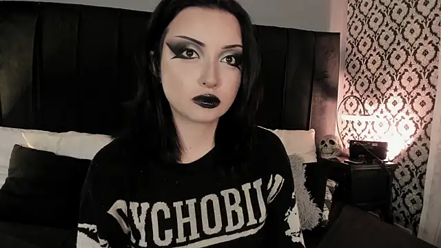 Adeelinee webcam