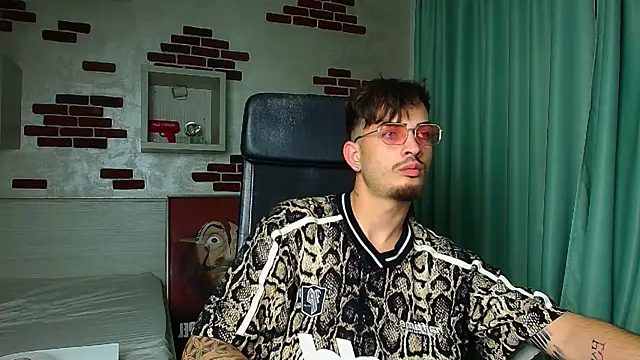 BrandonTate webcam