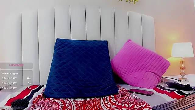 Mia_thompson_19 webcam