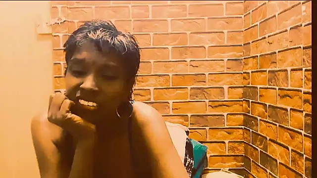 Fuckable_Nasty_MILF webcam