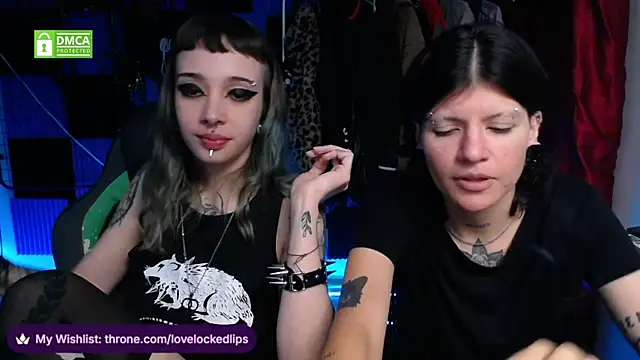 lovelockedlips webcam