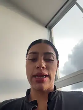 AlannaEvons webcam