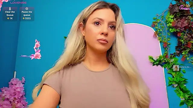 AriannaSins webcam