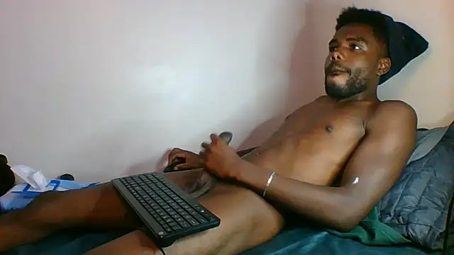 Suamyst_25 live cam on StripChat