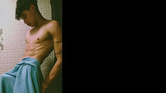 Live sex cam of KamiSuarez
