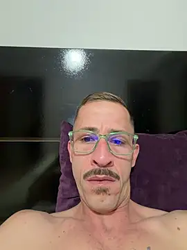 Live sex cam of MeladoDiMel