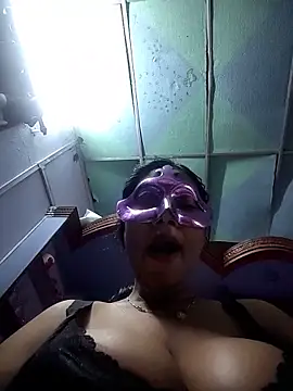 aarti03fb webcam