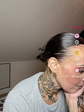 venustattoue webcam