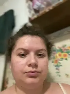 Nenssy555 webcam