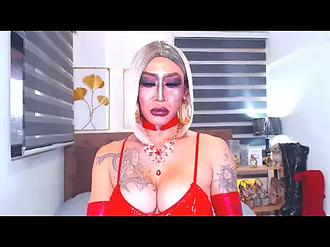 DominateMistressTania webcam